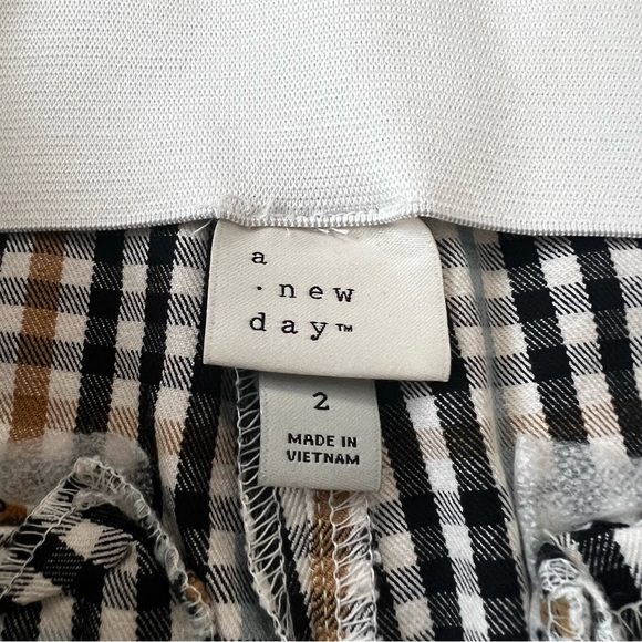 a new day plaid patterned pants - Picture 2 of 4